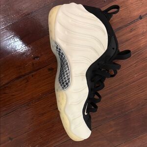 Men’s Nike Foamposite Orewood Brown